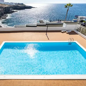  Apartment The Blue Anchor Spectacular Sea View